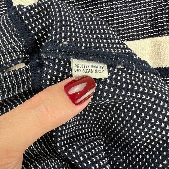 Vintage St. John Collection Suit Blue/White Long Sleeve Top & Skirt Size 4 & 6 - Picture 14 of 16